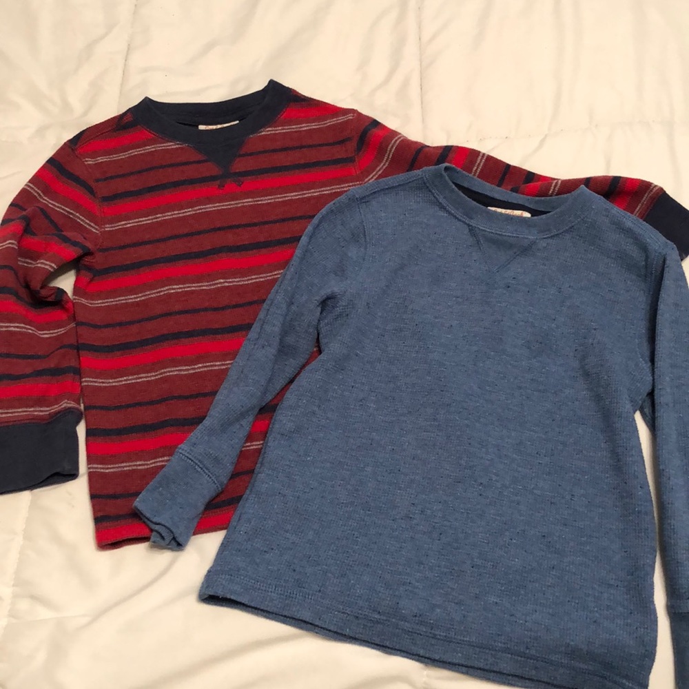 Boy size xs Cat & Jack long sleeve knit shirts